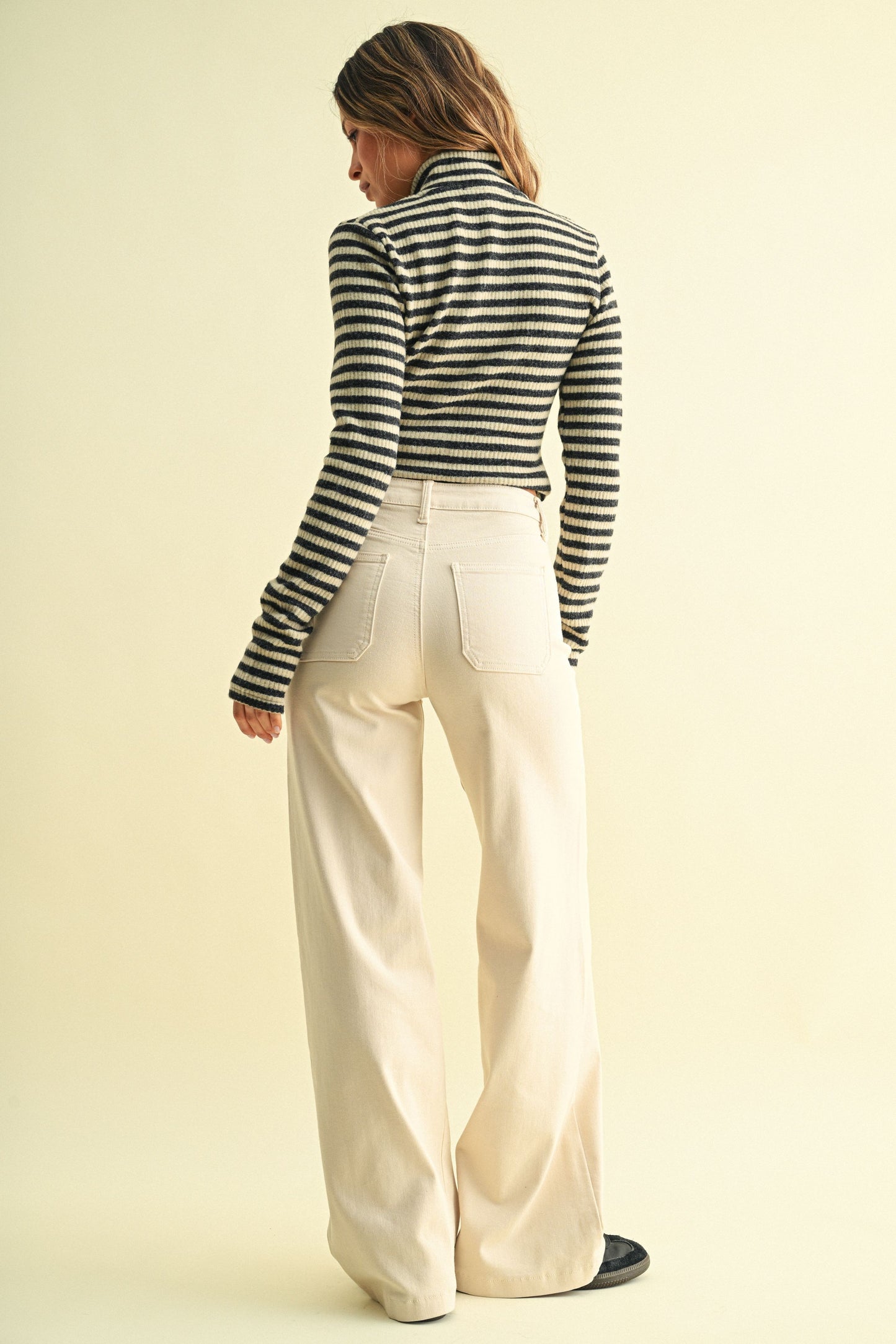 Brooklyn Mini Patch Pocket Wide Leg In Dark Ecru