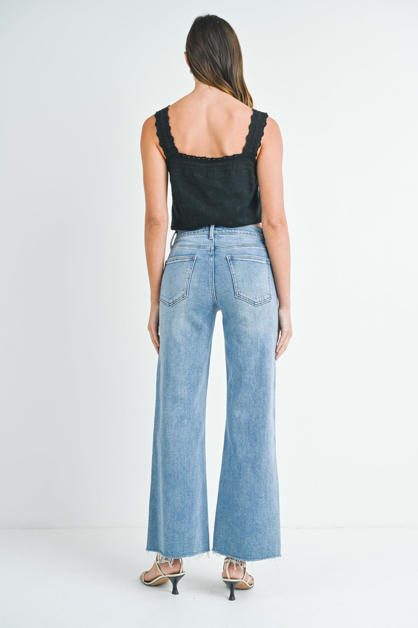 Kaylee Longer Length Wide Leg Jeans In Medium Denim