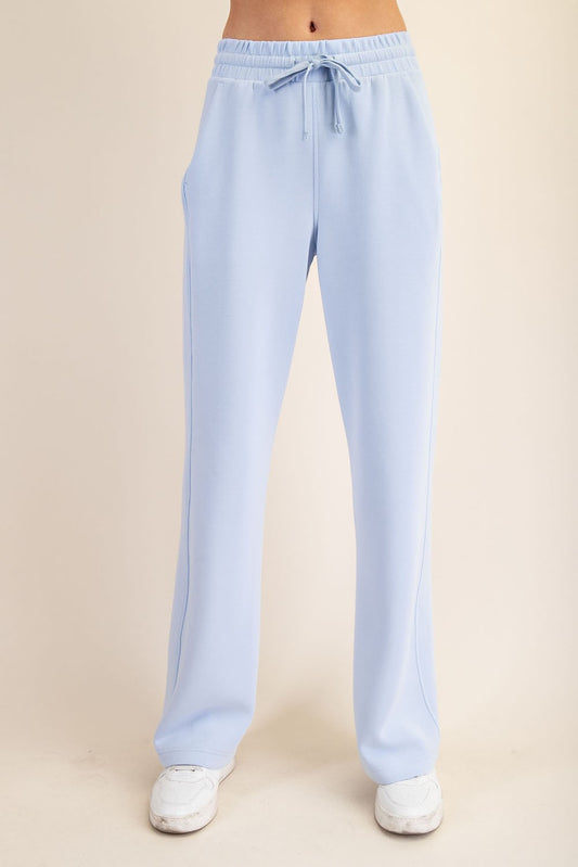 Model Scuba Pants Set In Frost