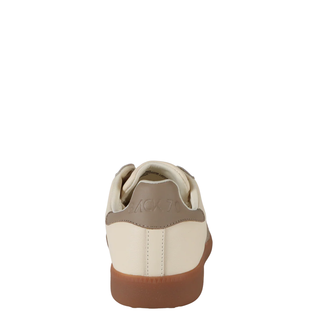Back 70 Cloud NM in Milk Taupe Sneakers