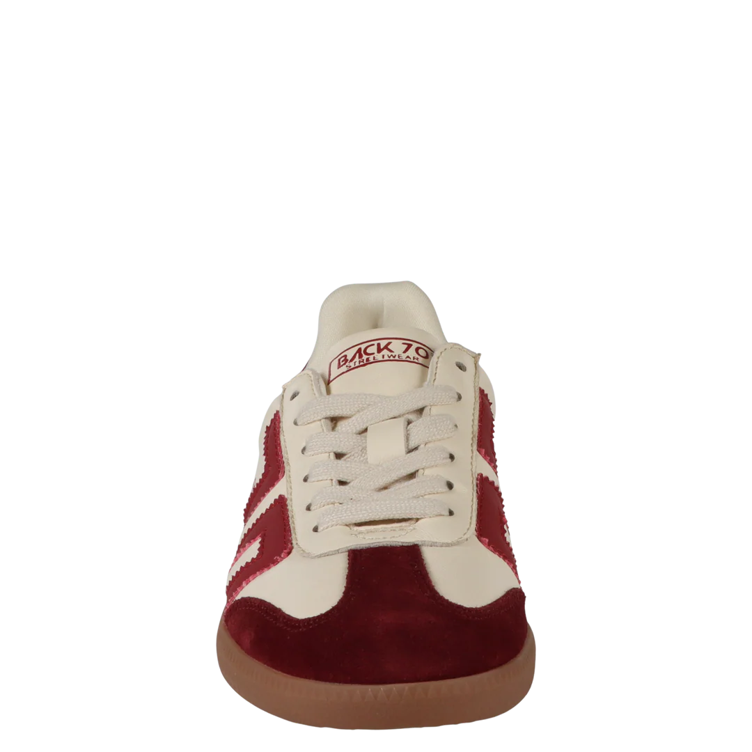 Back 70 Cloud NM In Milk Wine Sneakers