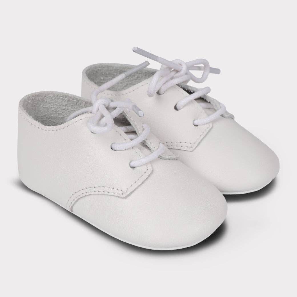 August Crib Lace-Up Shoe