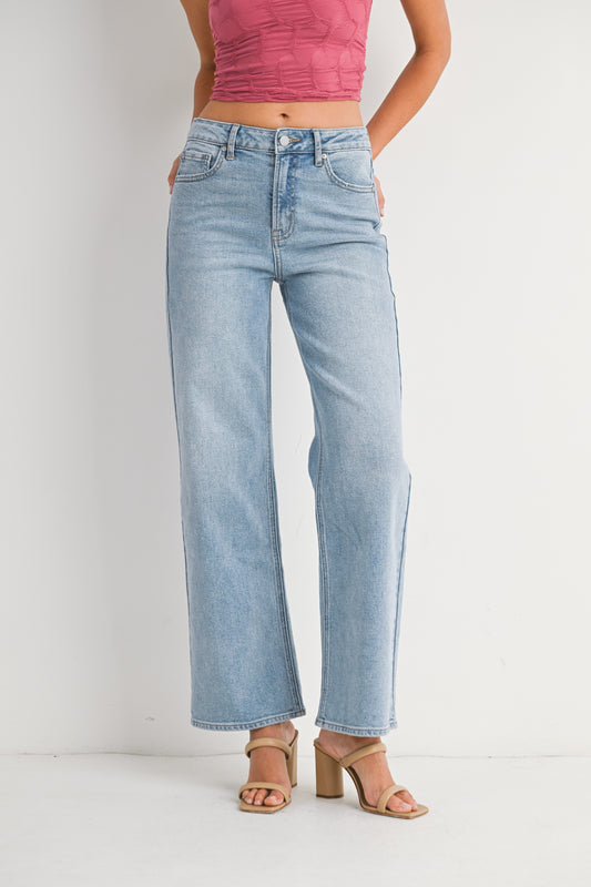Hailey HR Full Length Straight Jean In Light Denim