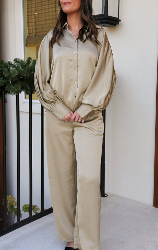 Voluminous Long Sleeve Blouse & Pants Set In Taupe