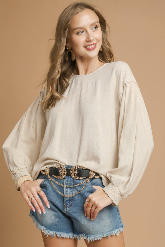 Round Neck Scallop Hem Blouse In Oatmeal