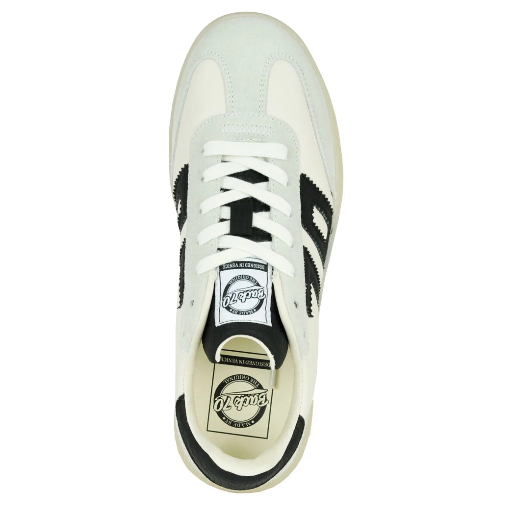 Back 70 Brooklyn L26 White Black