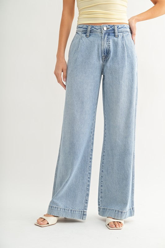 Brooklyn Lightweight Non Stretch Relaxed Trouser Jeans In Light Demim