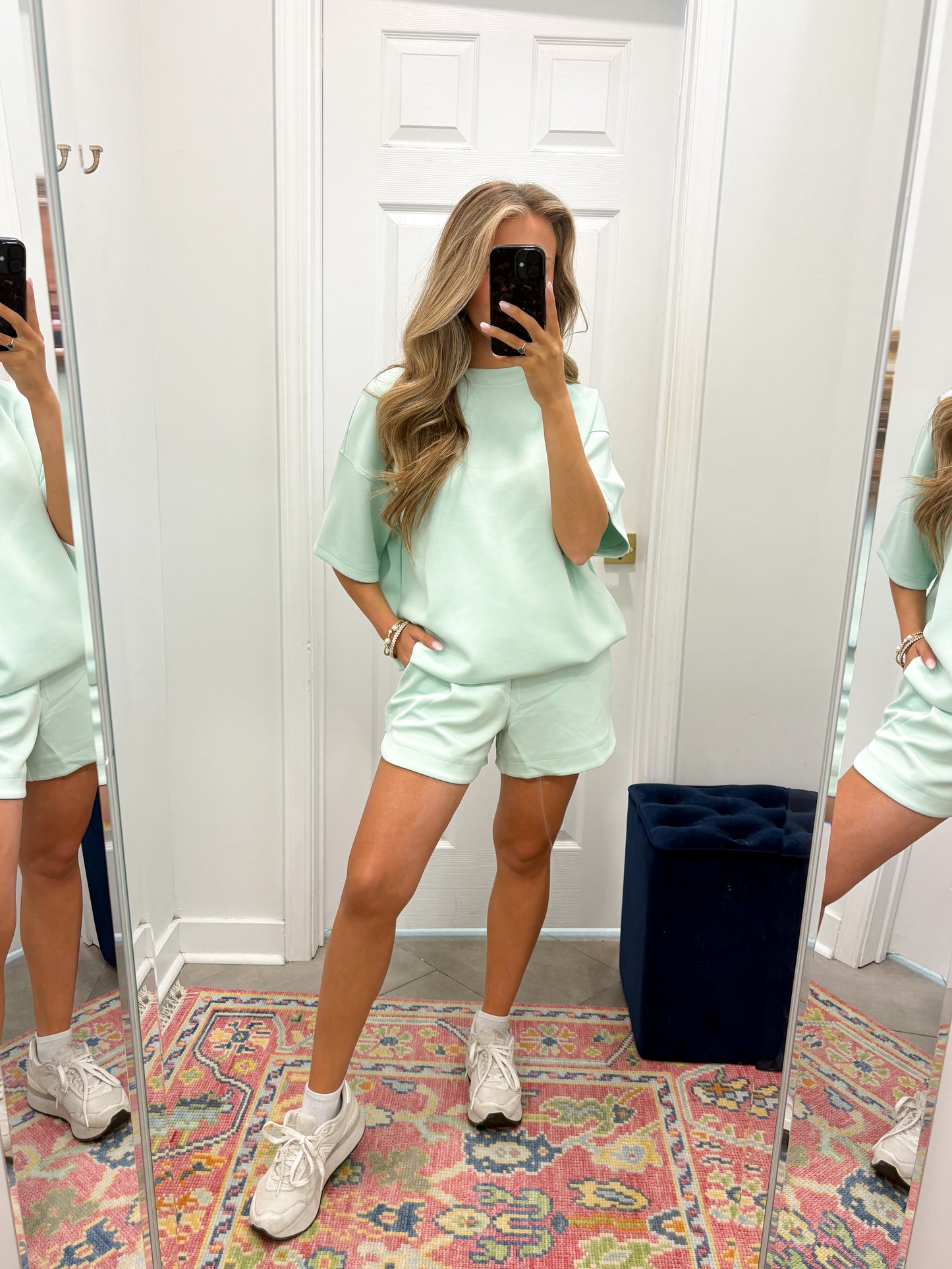 Model Scuba Basic Short Set in Mint