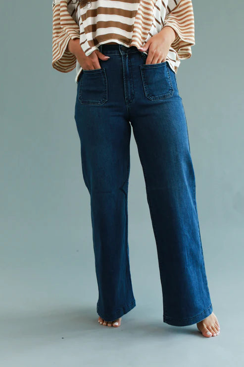 Lainie Mini Patch Pocket Wide Leg Jeans In Dark Denim