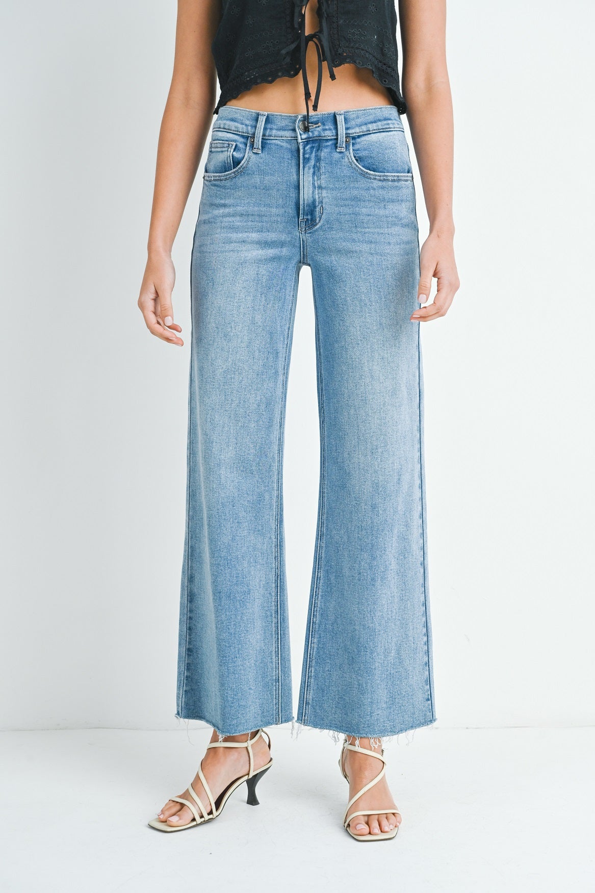 Kaylee Longer Length Wide Leg Jeans In Medium Denim