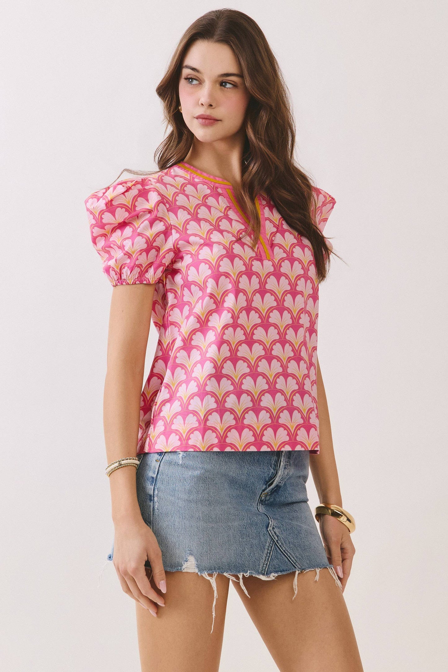 Geometric Print Split Neckline Puff Sleeve Top