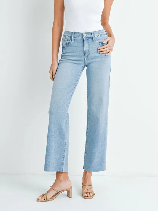 Camden Stretch Cropped Flare Jean In Light Denim